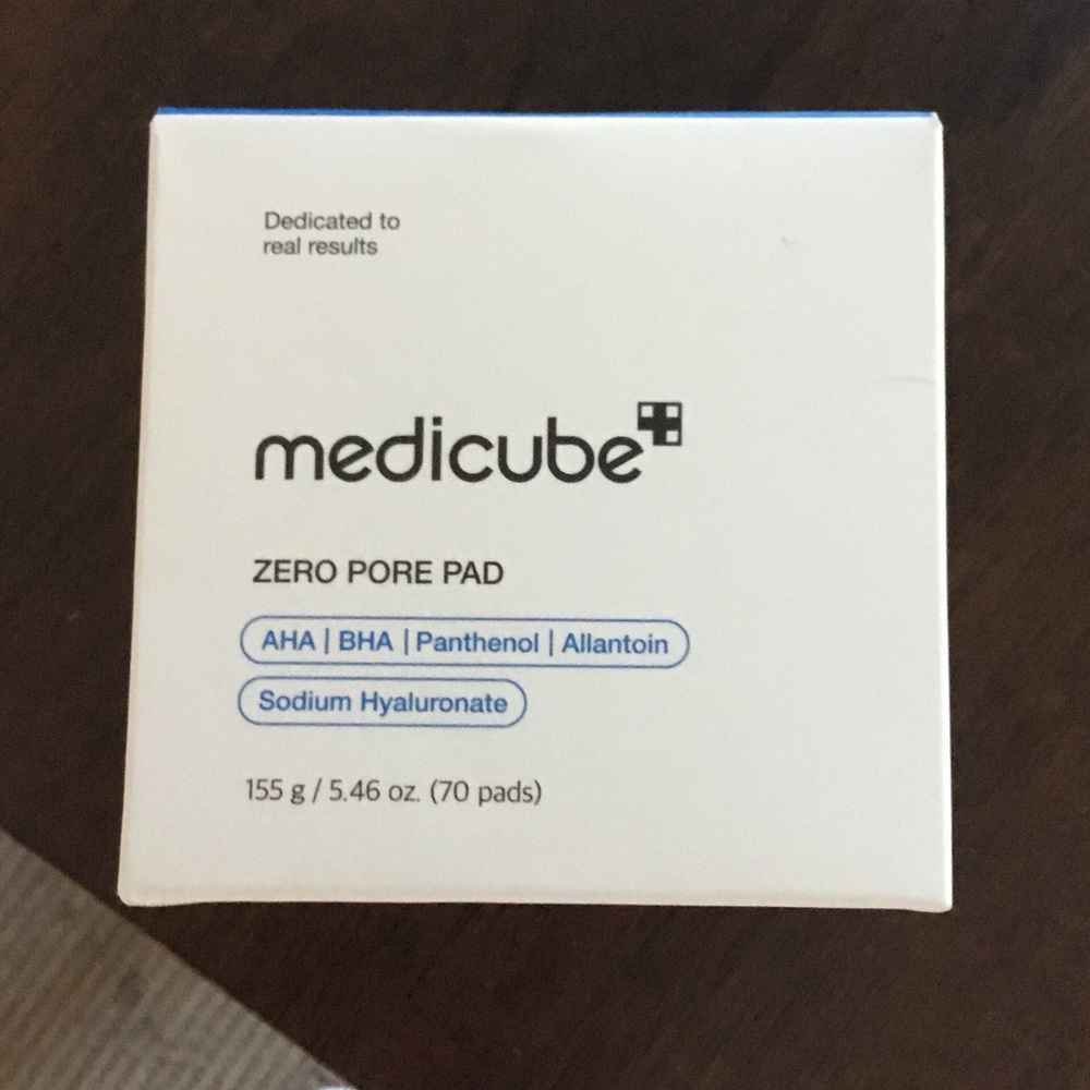 medicube Zero Pore Toner Pads — White